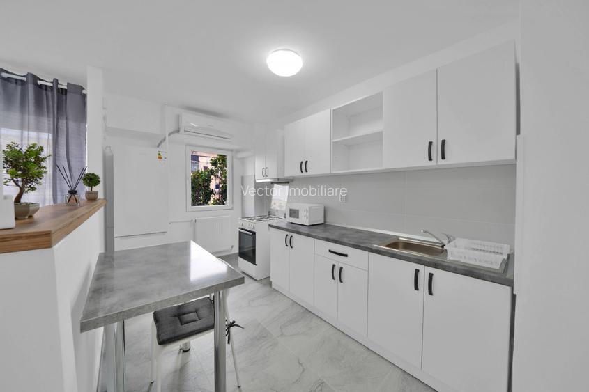 Sebastian*Decomandata*41 mp*Bloc 1987*Totul nou*Modern - 3