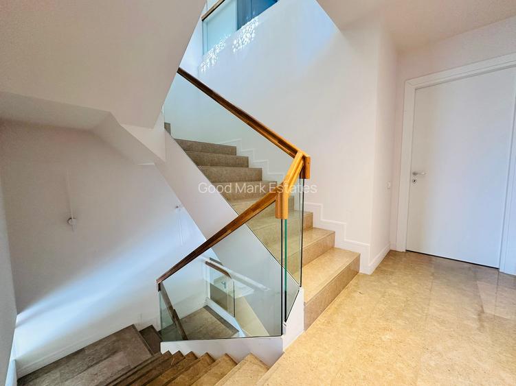 Oxford Gardens -gradina || piscina || 5 dormitoare - 15