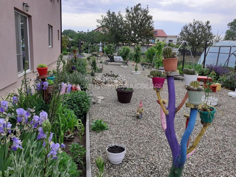 VILA UNICAT ULTRALUX P+1 +CASA CU TEREN 1412MP ZONA PALAZU MARE - 10