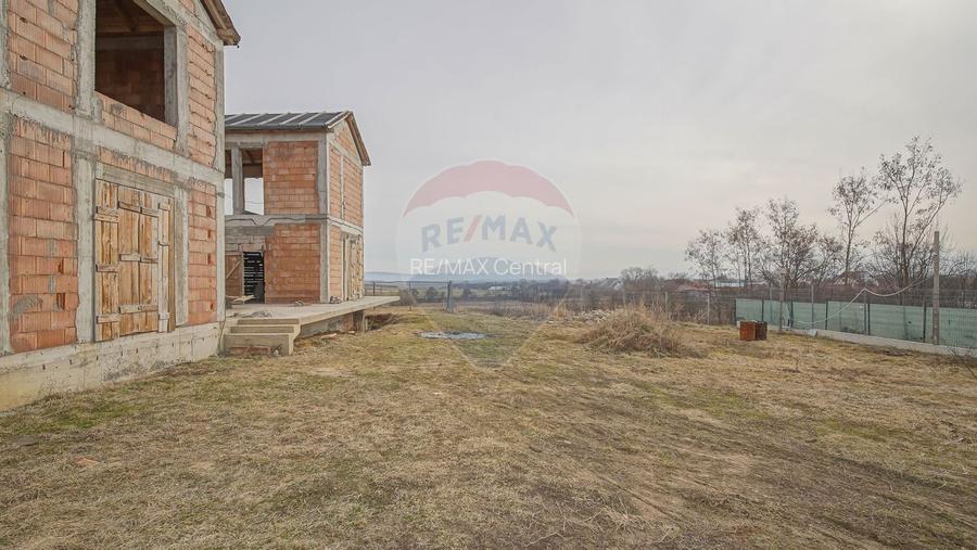 COMISION 0% Casă Individuala La Rosu cu teren de 4000 mp in Crizbav - 15