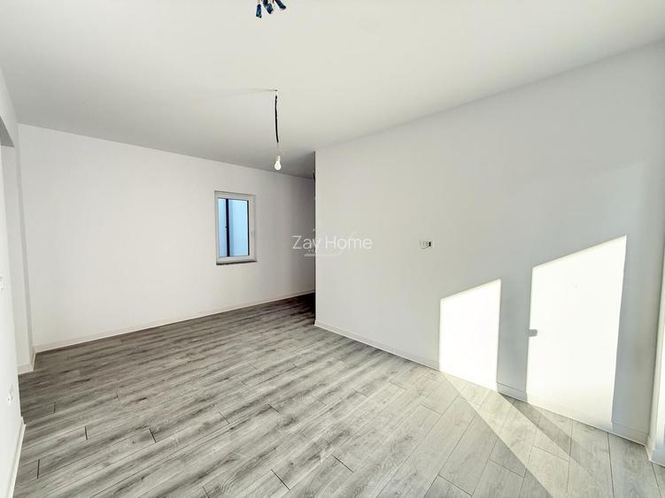 Disponibil imediat. Etaj 1. Bucatarie inchisa. Loc de parcare. Drum asfaltat. - 2