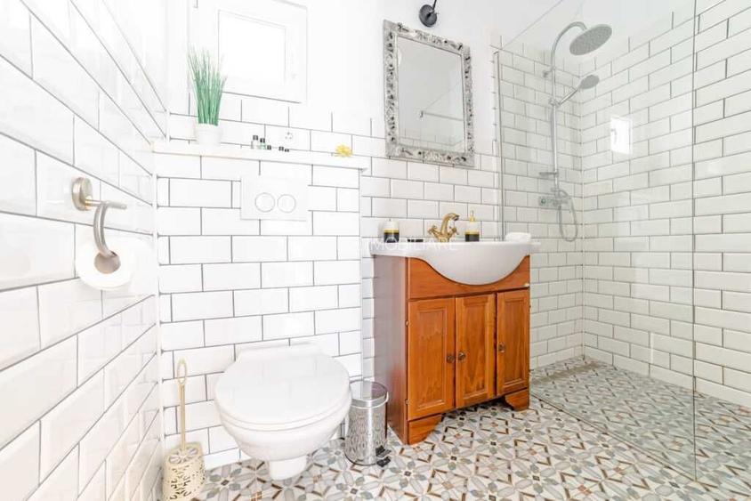 Apartament Cu 2 Camere, Centrul Orasului – La Doar Cativa Pasi! - 5