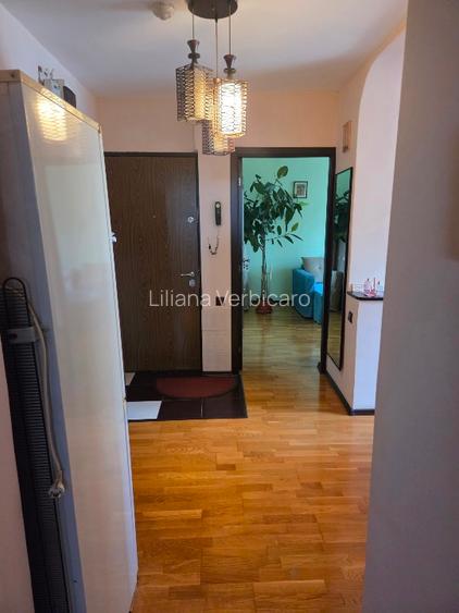 Inchiriez Apartment 3Camere - 3