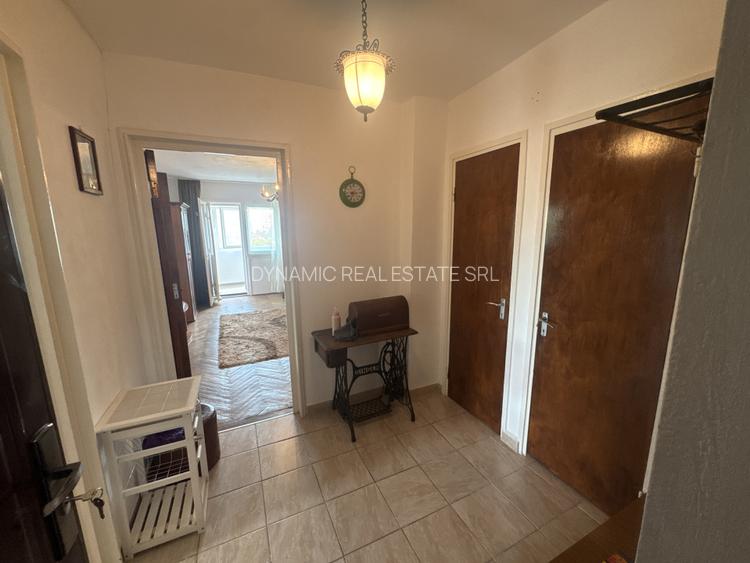 Titan - 2 camere - metrou - zona liniștită - posibilitate parcare - 2