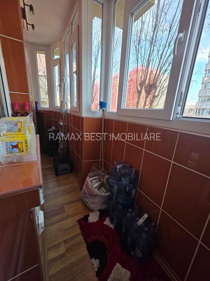 Vitanul nou, chiar pe Foisorului, stradal, bloc reabilitat - 17