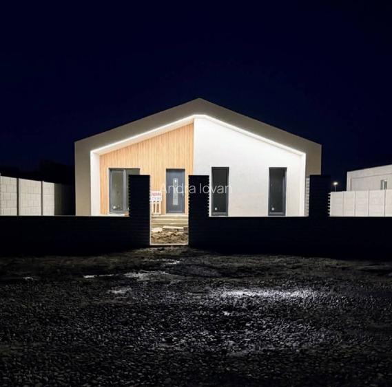 Casa deosebita, Sântandrei  - 5