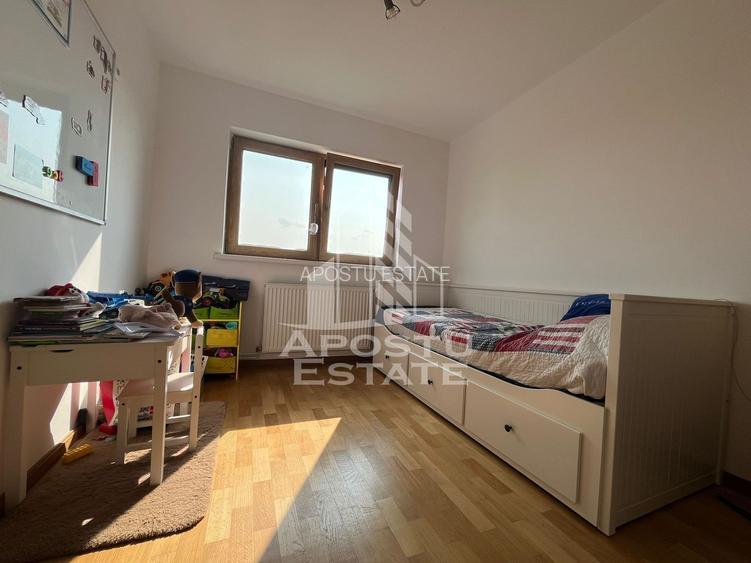 Apartament cu 3 camere, decomandat, centrala proprie, zona Dambovita - 7