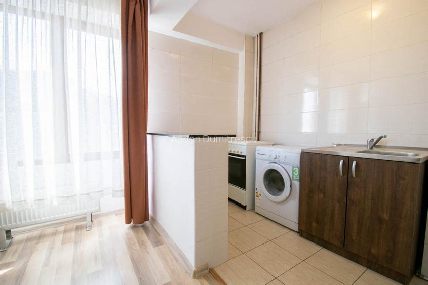 Auchan-Vitan Garsoniera 30 mp,mobilata,etaj 8/10,comision 0% - 5