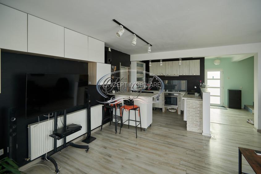 Casa individuala in Dezmir cu panorama spre aeroport - 6