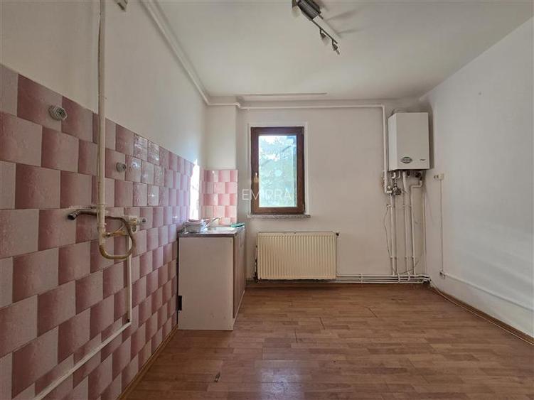 Apartament 2 camere de vanzare in Bacau, etaj 3, Str. Cornisa Bistritei - 4