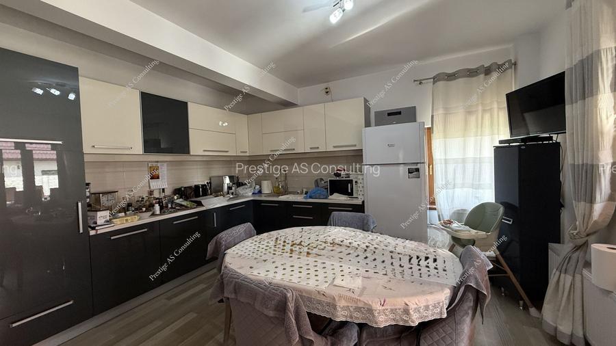 Casa individuala 7 camere 4 Bai | 764 mp Teren | Zona Planetelor Giroc - 9