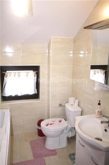 Vila superba 2018 5 camere, 5,4 Mw solar system, de vanzare, Buftea - 12