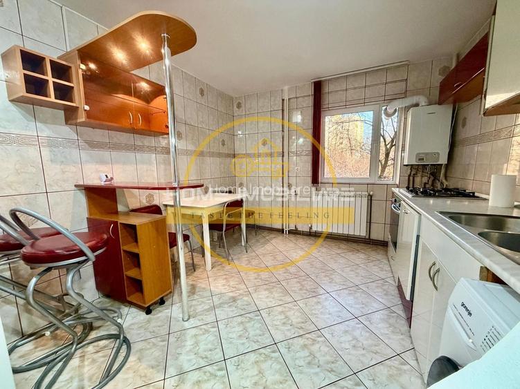 Apartament cu 3 camere / 75mp / in zona Podu Ros- 1001 Articole - 6