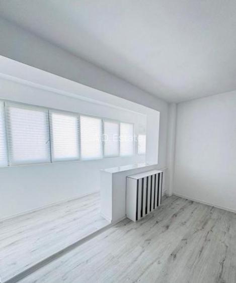 Titan 3 Camere Instalatii Schimbate Etaj 9 7 Min Metrou Zona Verde - 2