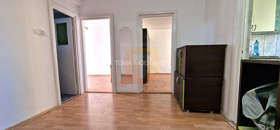 Apartament 3 camere decomandat, etaj 3/4, zonă Calea Romanului - Baie mare unifi - 4