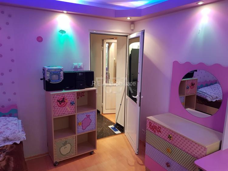 3 camere, 4/4, centrala, anvelopat-Drumul Taberei - 14