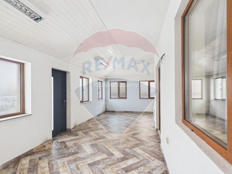 Apartament de vanzare in vila cu curte in satul Ulmi - 2
