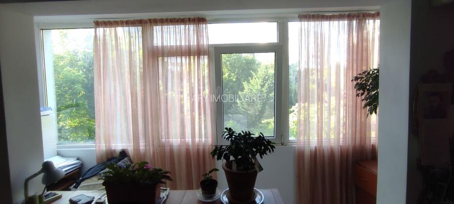 De vanzare Apartament 3 camere, Complexul Covasna, Berceni, sector 4 - 9