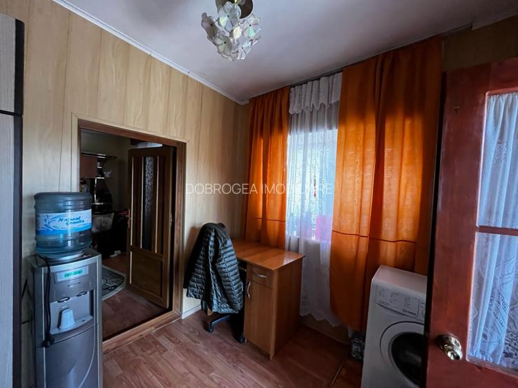 ZONA ALEXANDRU CEL BUN  -  CASA 4 CAMERE ,TEREN 216 MP - 6