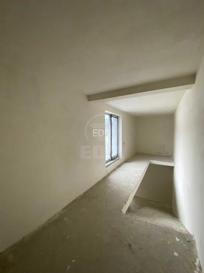 Duplex cu terasa circulara zona Sub Cetate - 12