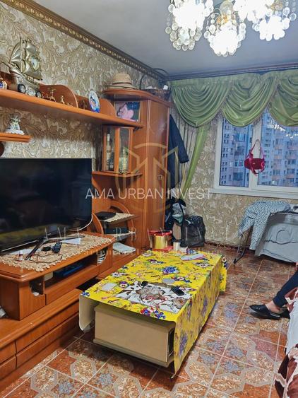 Teiul Doamnei Otesani 3 camere 72mp 1983 , 135000eur - 8