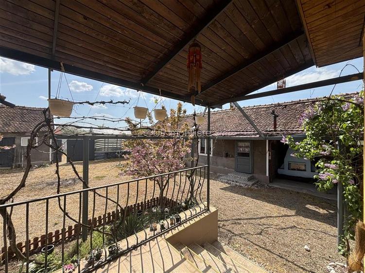 COMUNA CHESA | 2 CASE | TEREN 5.526 MP | DUBLU FRONT | BIHOR - 17