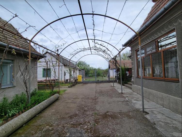 Casa cu teren de vanzare - 3