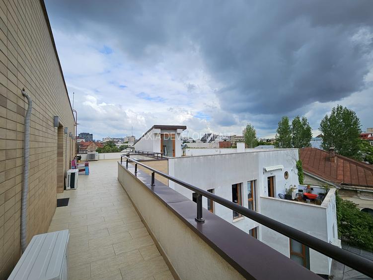 Cladire individuala - 20 locuri de parcare- Gradina Icoanei - 5