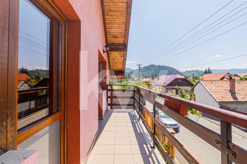 Casa cu potential turistic in Rasnov, singur in curte, Comision 0% - 20