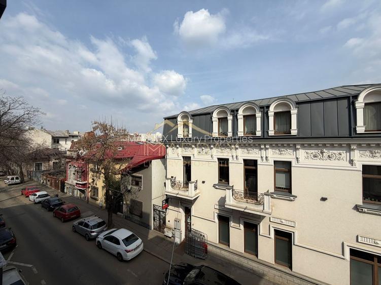 Spatiu Birouri //​ ​1027.80 mp // Zona Obor - 28