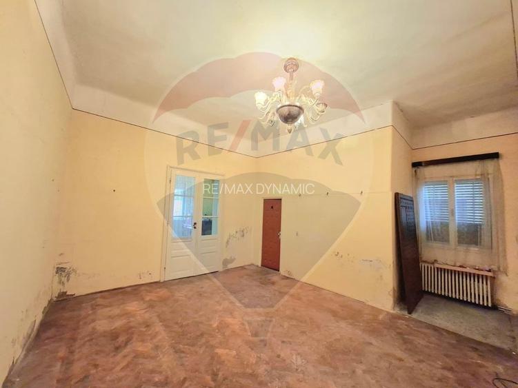 Proprietate centrală Arad,  cotă teren mare, acces auto - 6