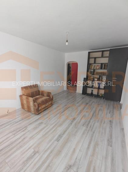 Apartament 3 camere de vanzare in zona Far, Constanta - 5