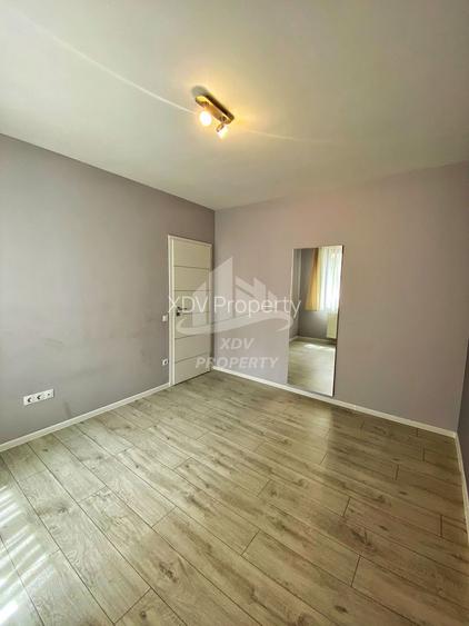 Apartament 4 camere decomandat , 2 bai, 2 balcoane,  90mpu , Parcare - 7