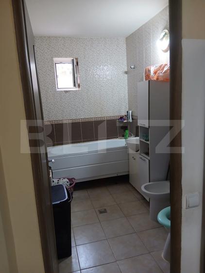 Apartament 54 mp, demisol, zona Turda Noua