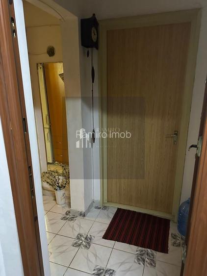 Apartament 3 camere Soseaua Giurgiului/Piata Progresul Sector 4 - 8
