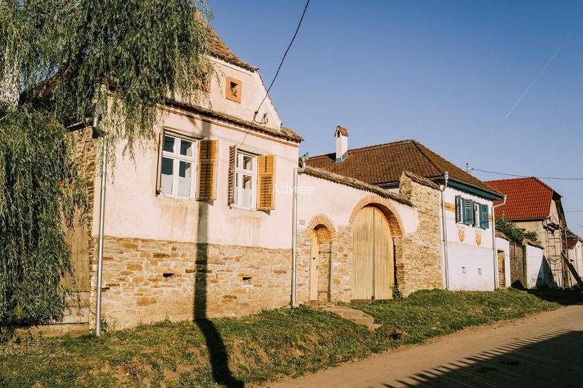 Ansamblu de Case Granari - 18