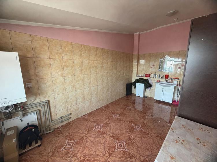 Casa 6 Camere/ Sos. Salaj/ Centrala/ Garaj/ Curte