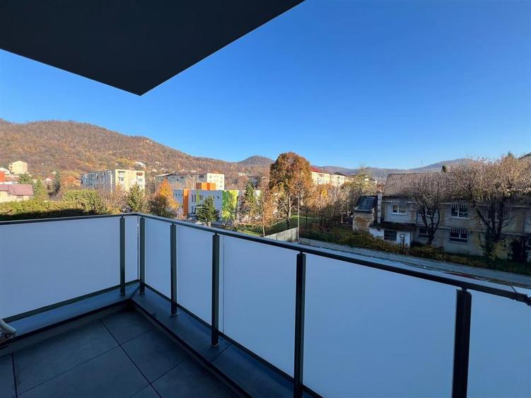 Apartament cu 3 camere si garaj subteran Marinescu