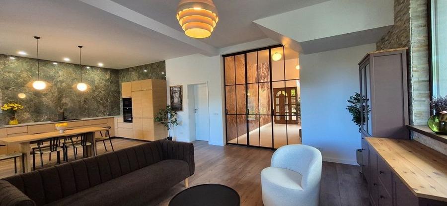 Vila unica in Snagov | 5 camere | Stil american | Langa padure | Finisaje noi
