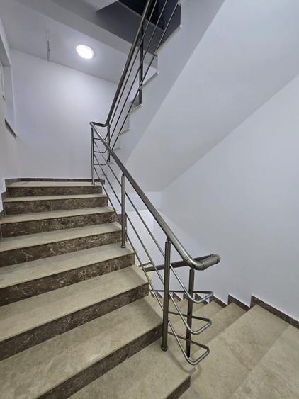 638a250a-42ee-4f8e-9d55-3a1261e8de60 - 5