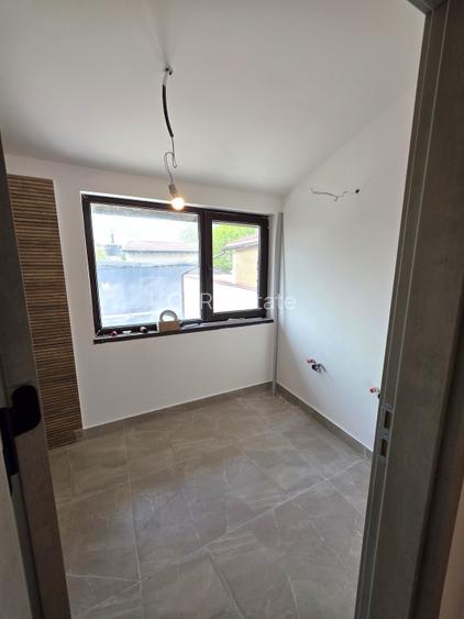 De vanzare casa in duplex-pe str Mezes in Chitila, langa Laminorului - 16