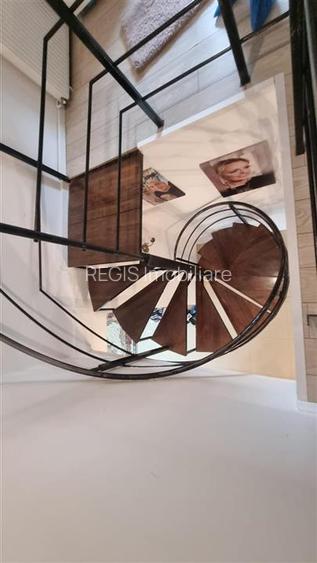 Casa de vanzare moderna cu costuri reduse, panouri solare si spatiu comercial in - 12