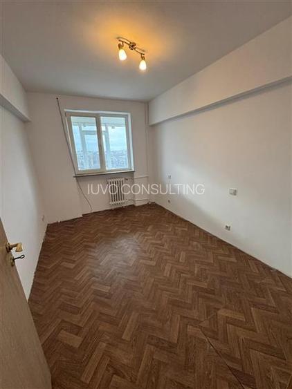 Vanzare Apartament 3 Camere Decomandat Bd.Alexandru Obregia - 8