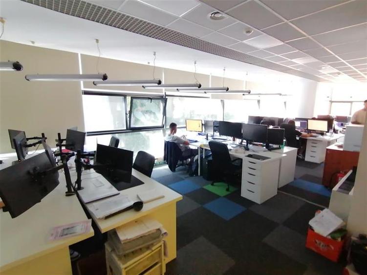 Inchiriere spatii birouri Universitate - de la 195mp - 2