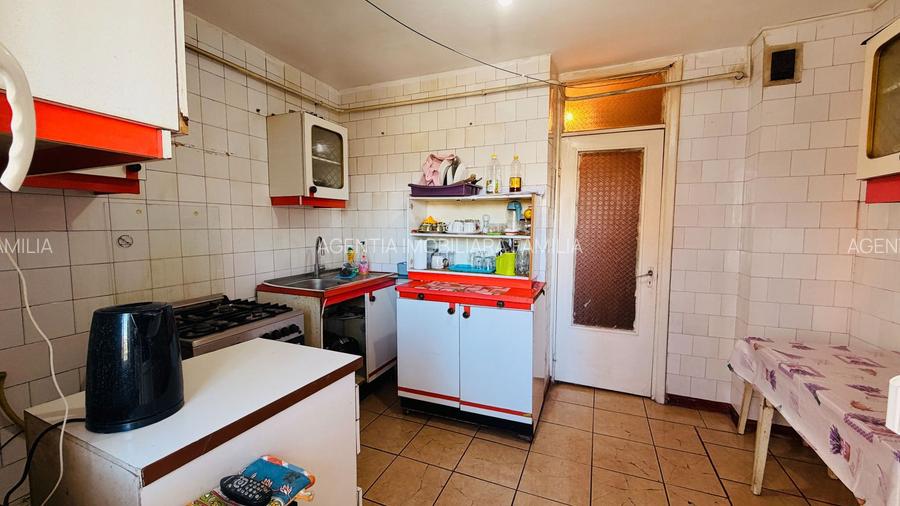 Apartament 3 camere dec. ,Galati, la PS-uri, Casa Roșie etaj 2, 68 mp. - 3