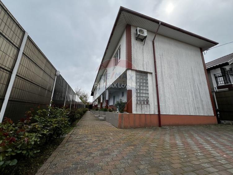Casa si pensiune la pret atragator in 2 Mai Limanu Constanta - 2