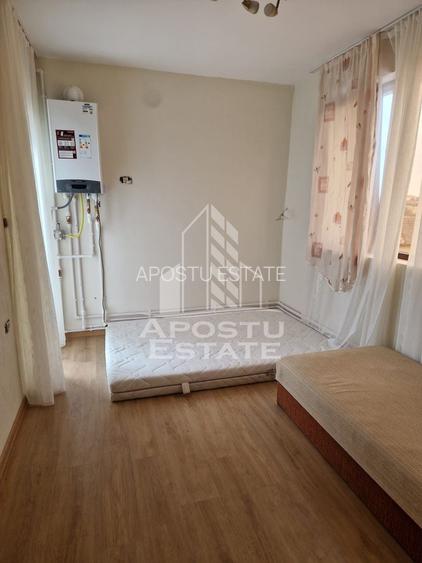 Apartament cu 3 camere ,80 mpu semidecomandat - 8