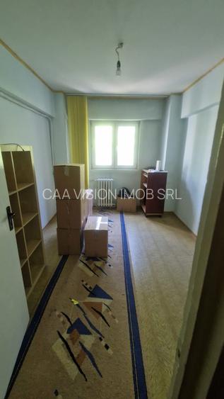 Apartament de 3 camere de vânzare - 5