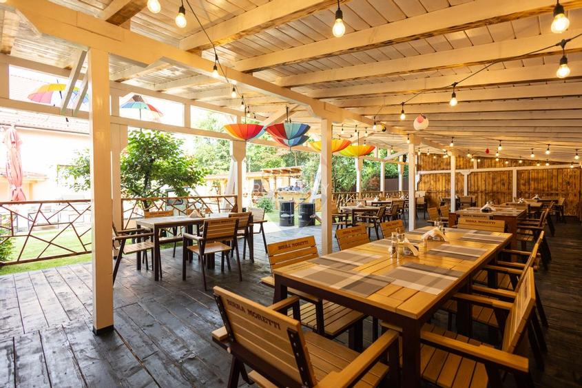 Casa spatioasa de vanzare - 11