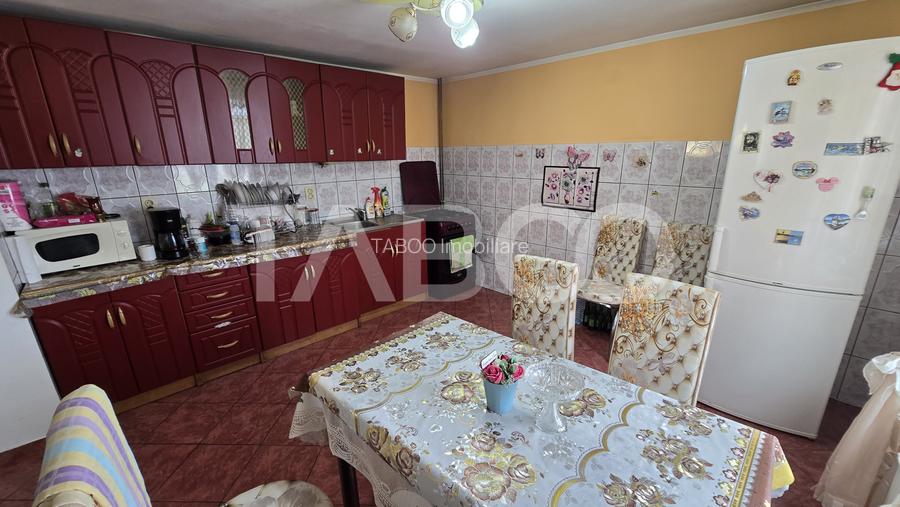 Casa individuala de vanzare 4 camere 159mp teren liber 725mp Daia - 8